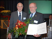 Goldene Plakette für Nikolaus Bauerdick