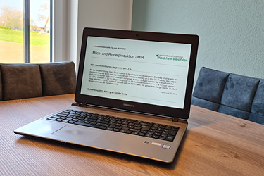 Notebook mit dem Infodienst MIR Notebook mit dem Infodienst MIR