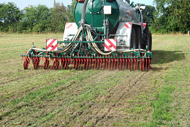 Gülleausbringung auf dem Grünland