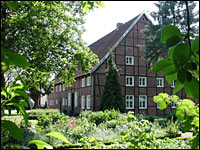 Umnutzung eines Hofgebäudes für Wohnungen