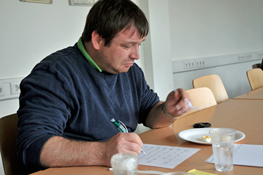 Eier-Geschmackstest an der Fachschule für ökologischen Landbau