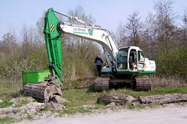 Baggerarbeiten an der Geldener Fleuth